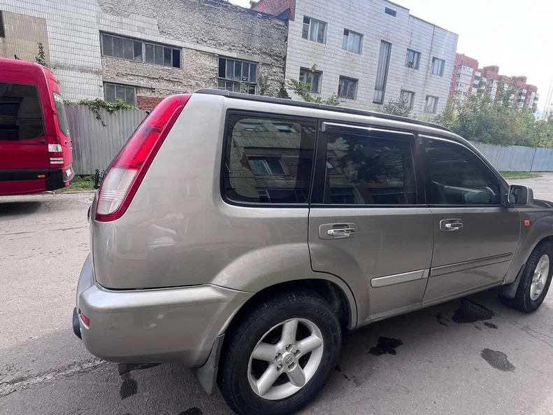 Nissan X-Trail 2003 - 17