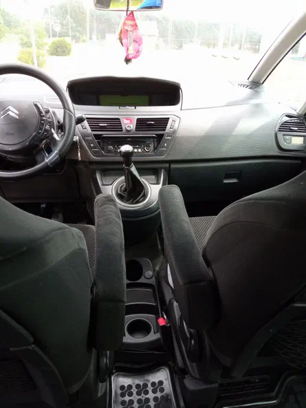 Citroen C4 Picasso 2009 - 6