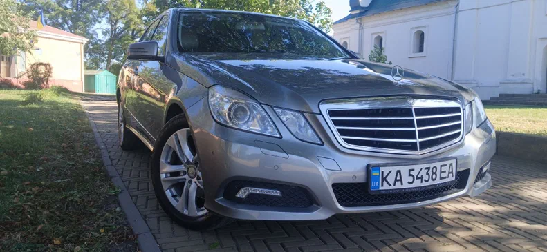 Mercedes-Benz E-Класс 2010