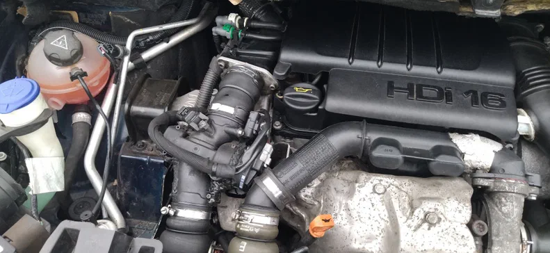 Peugeot 5008 2009 - 10