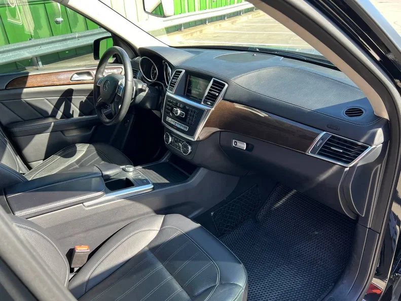 Mercedes-Benz GL-Клас 2015 - 18