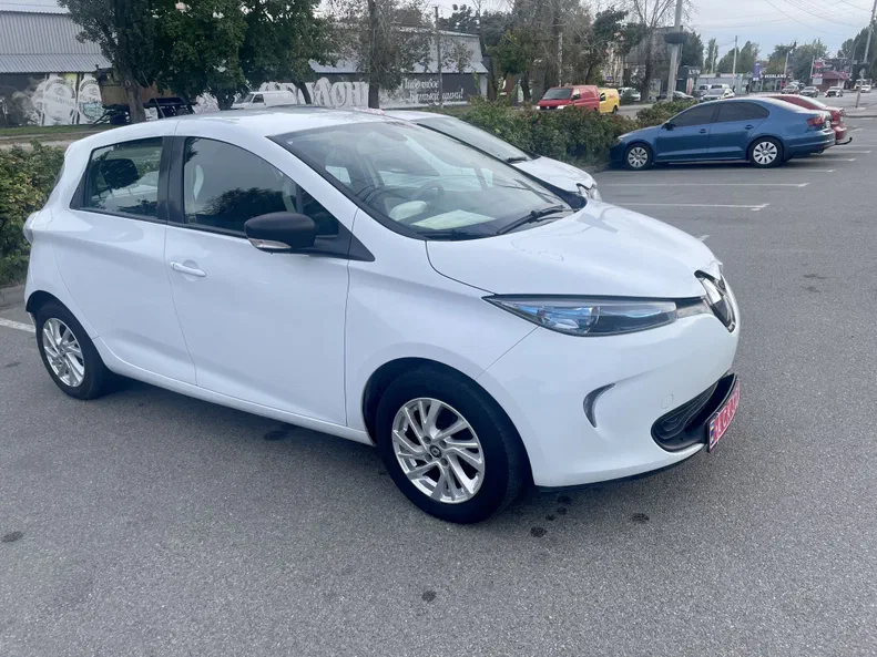 Renault ZOE 2019 - 9