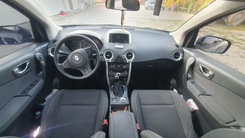 Renault Koleos 2012 - 16