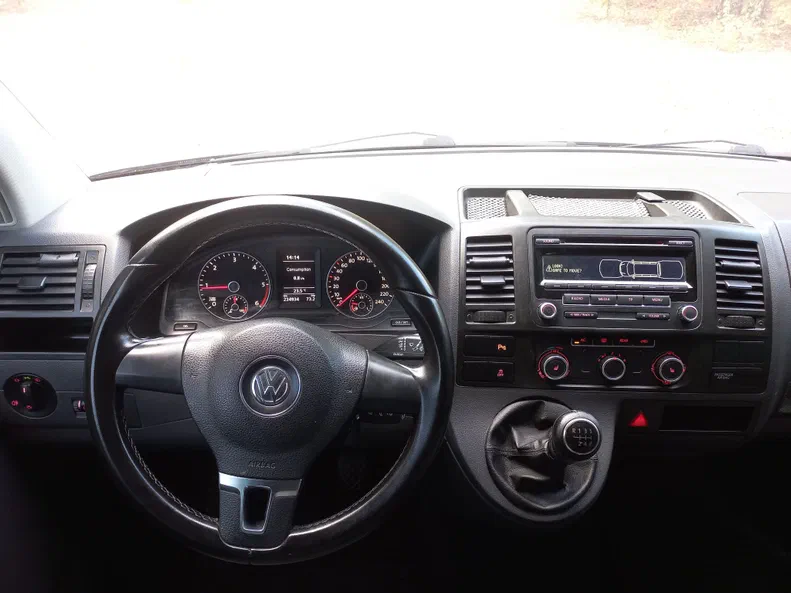 Volkswagen Caravelle 2010 - 18