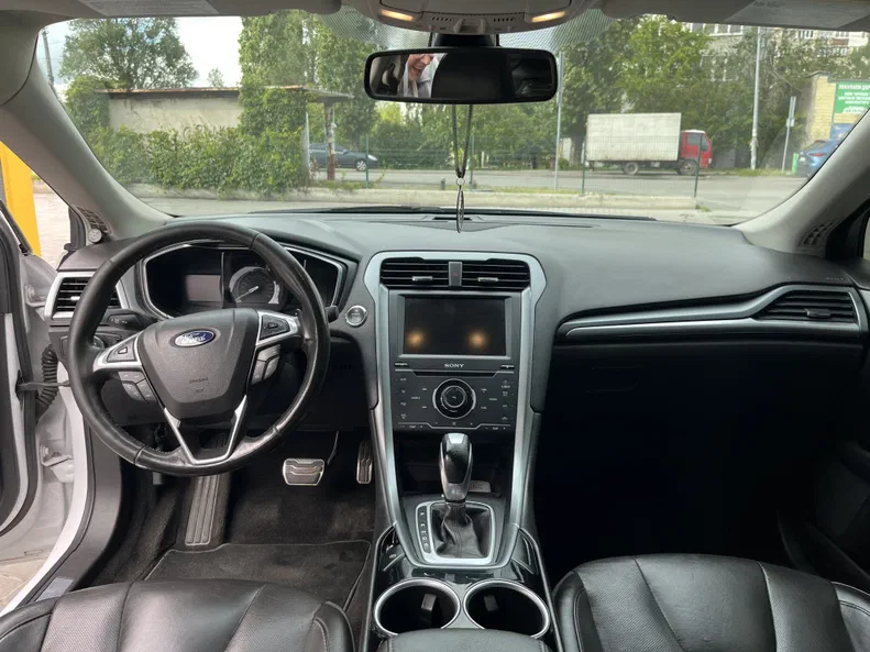 Ford Fusion 2012 - 10