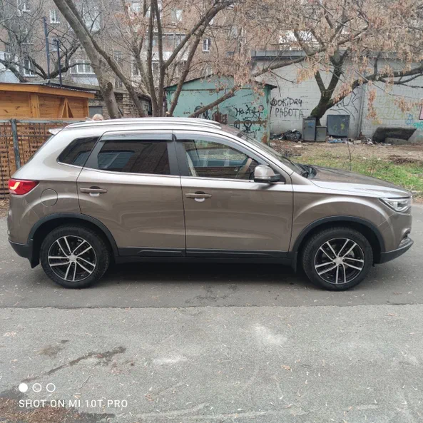 FAW Besturn X40 2020 - 6