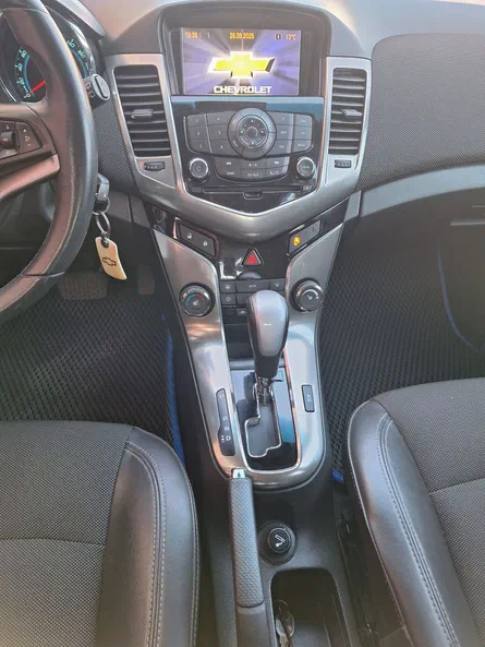 Chevrolet Cruze 2013 - 27