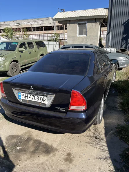 Mitsubishi Diamante 2001 - 6