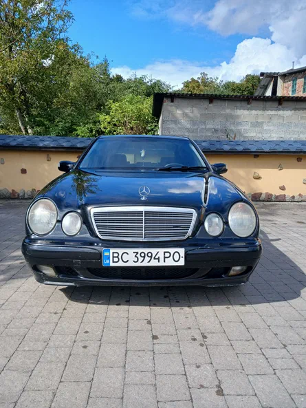 Mercedes-Benz E-Клас 2000 - 14
