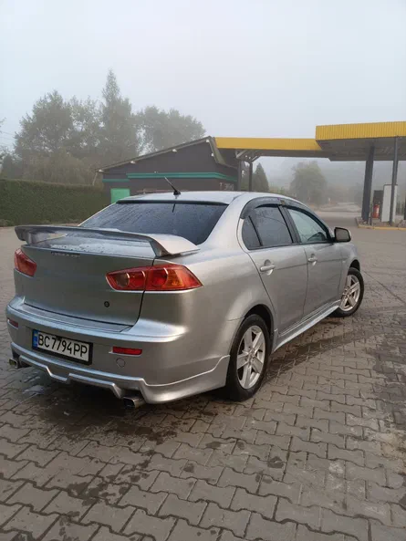 Mitsubishi Lancer 2009 - 12