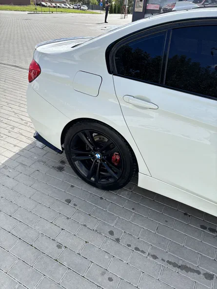 BMW 3 серія 2015 - 13