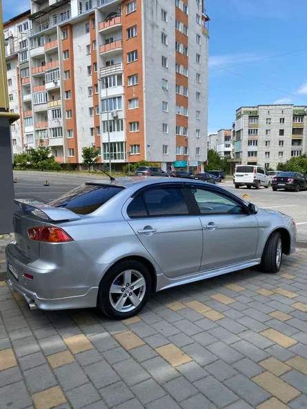 Mitsubishi Lancer 2009 - 27