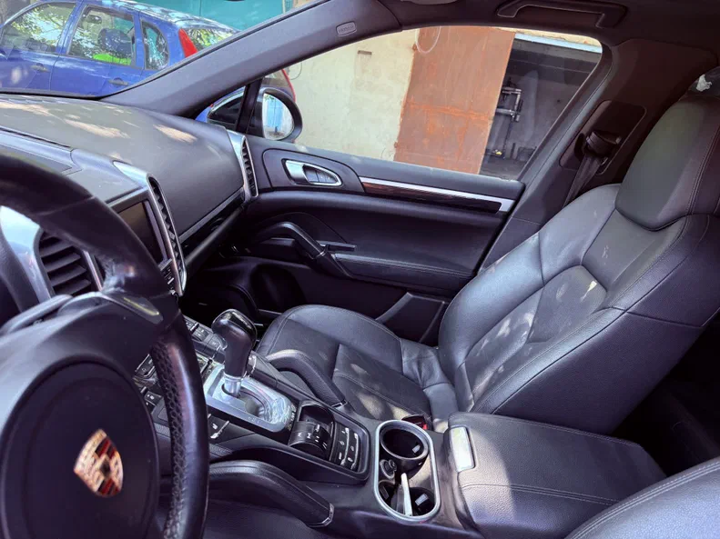 Porsche Cayenne 2012 - 14