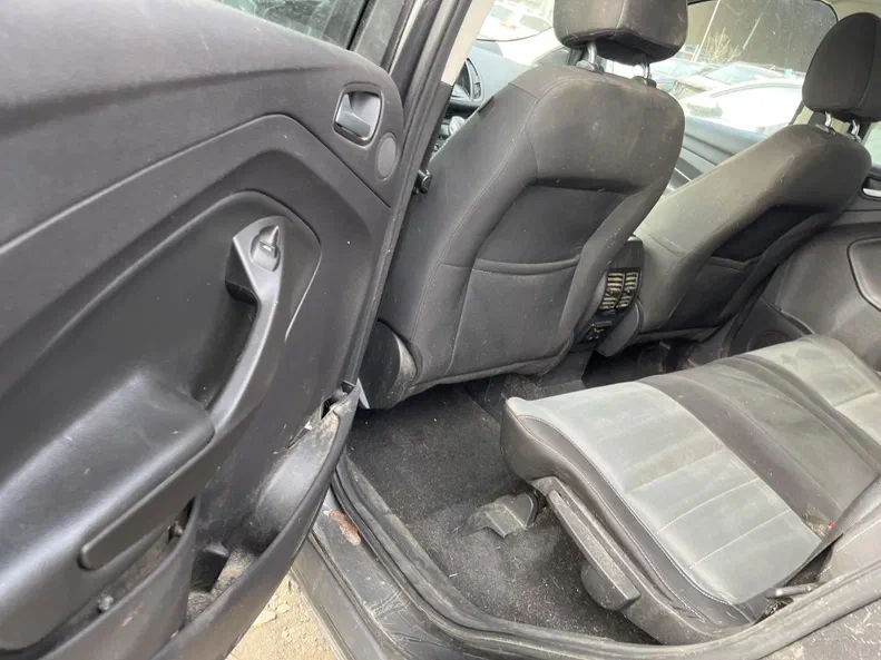 Ford Escape 2015 - 12