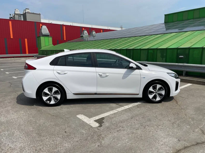 Hyundai IONIQ 2018 - 5
