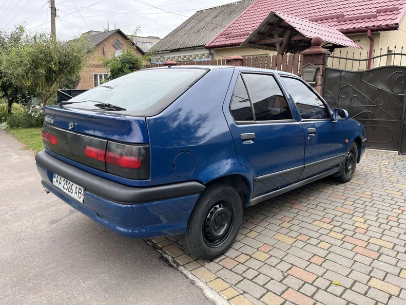 Renault 19 1995 - 8