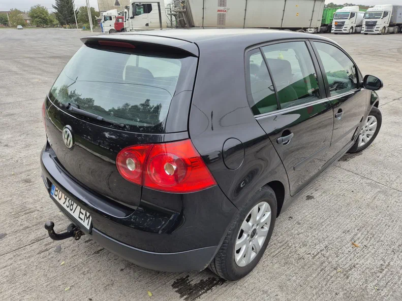 Volkswagen Golf 2004