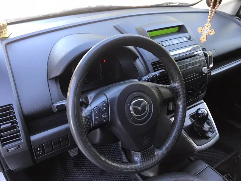 Mazda 5 2008 - 9