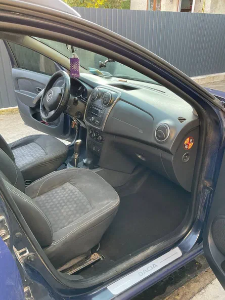 Dacia Logan 2013 - 24