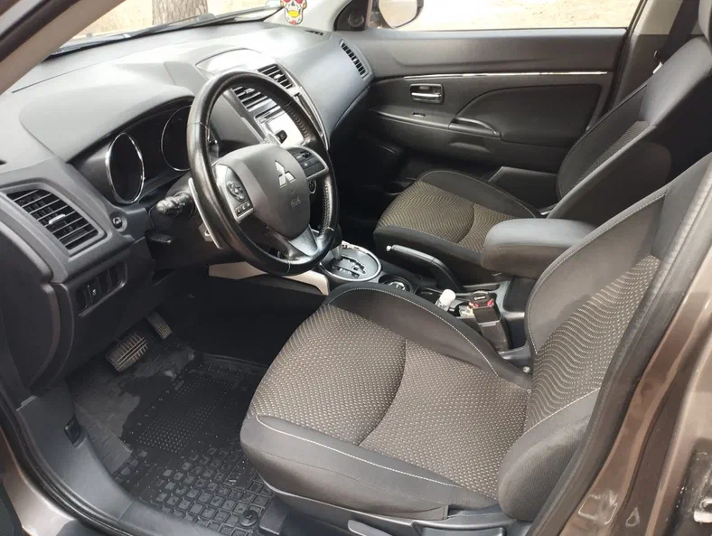 Mitsubishi ASX 2014 - 9