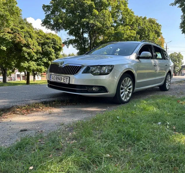Skoda Superb 2013 - 5