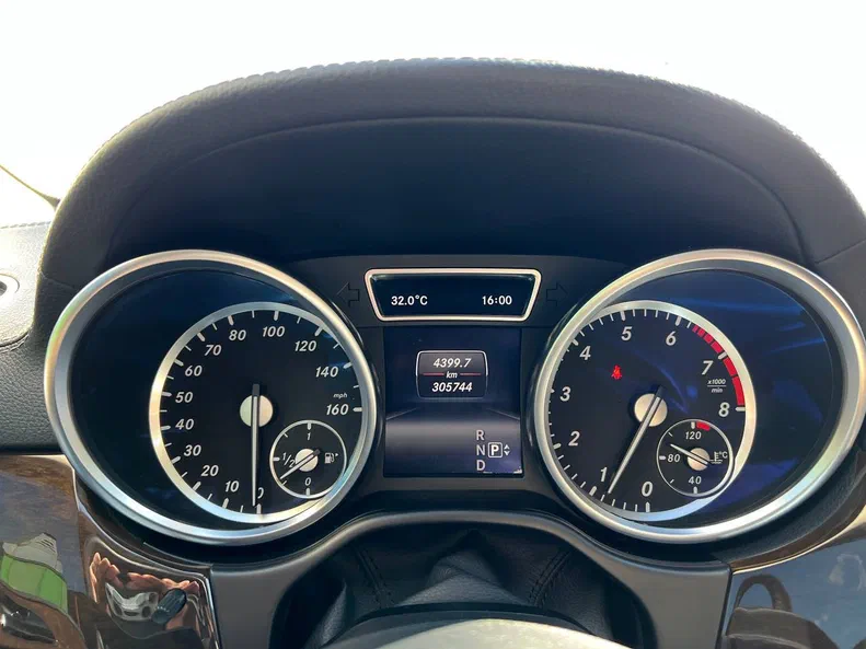 Mercedes-Benz GL-Клас 2015 - 34