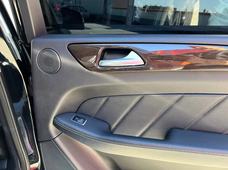 Mercedes-Benz GL-Клас 2015 - 23