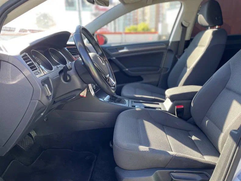 Volkswagen Golf 2020 - 17