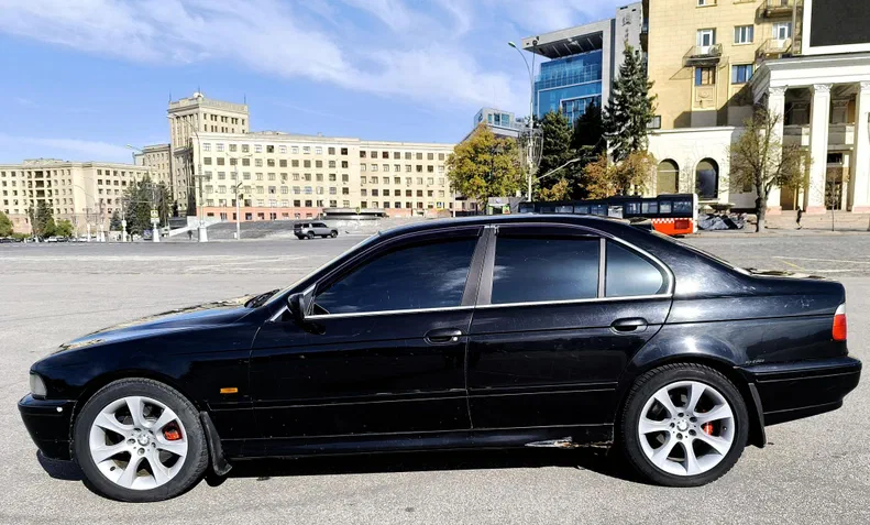 BMW 5 серии 2000