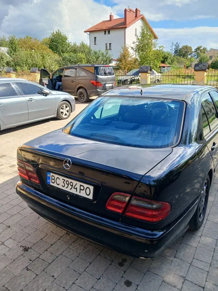Mercedes-Benz E-Клас 2000 - 17