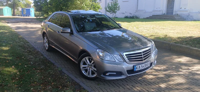 Mercedes-Benz E-Класс 2010