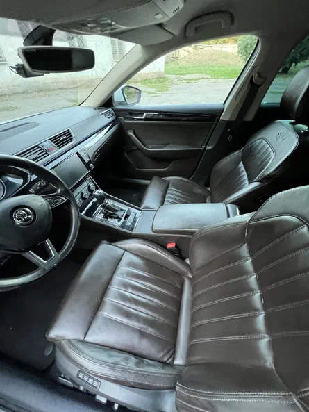 Skoda Superb 2016 - 19