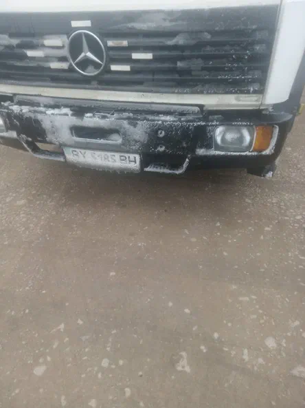 Mercedes-Benz 1323 1997