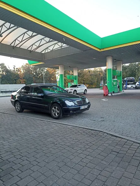 Mercedes-Benz C-Клас 2001 - 8