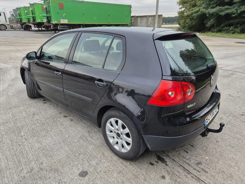 Volkswagen Golf 2004