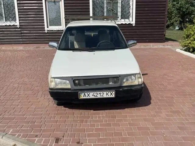 ЗАЗ 1102 «Таврия» 1989