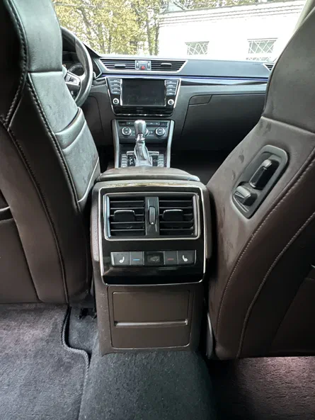 Skoda Superb 2016 - 12