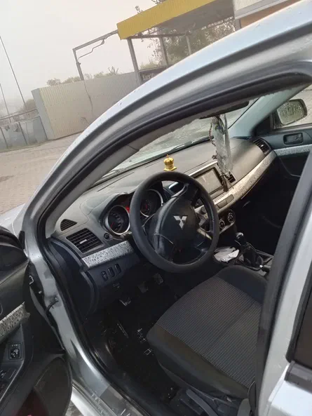 Mitsubishi Lancer 2009 - 16