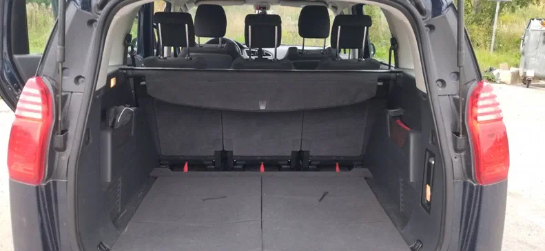 Peugeot 5008 2009 - 12