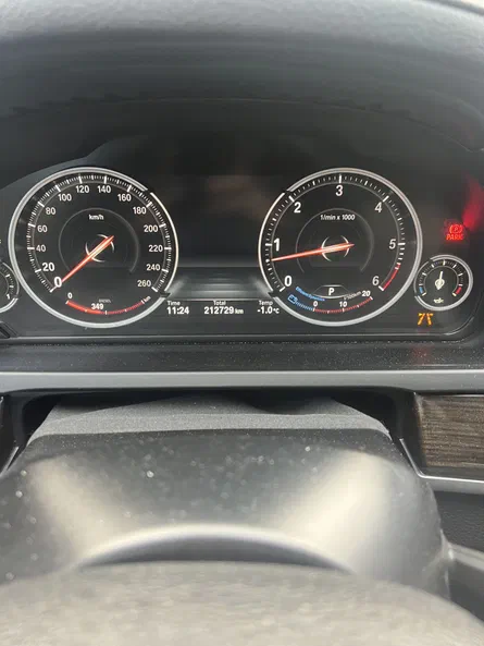 BMW 7 серія 2014 - 19