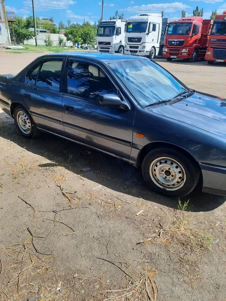 Nissan Primera 1993 - 6