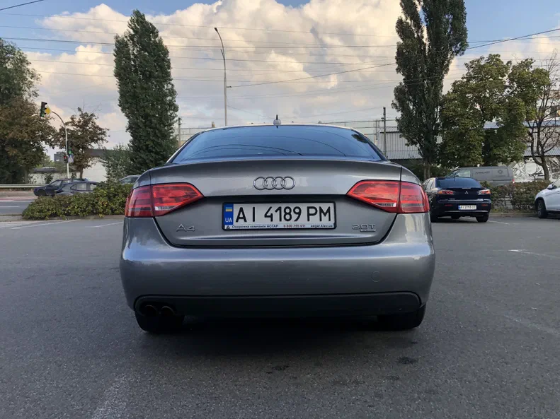 Audi A4 2011 - 10