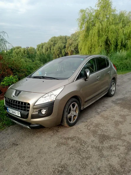 Peugeot 3008 2012