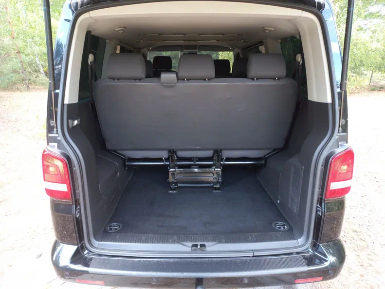 Volkswagen Caravelle 2010 - 15