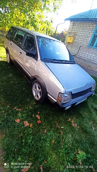 Mitsubishi Space Wagon 1988 - 7