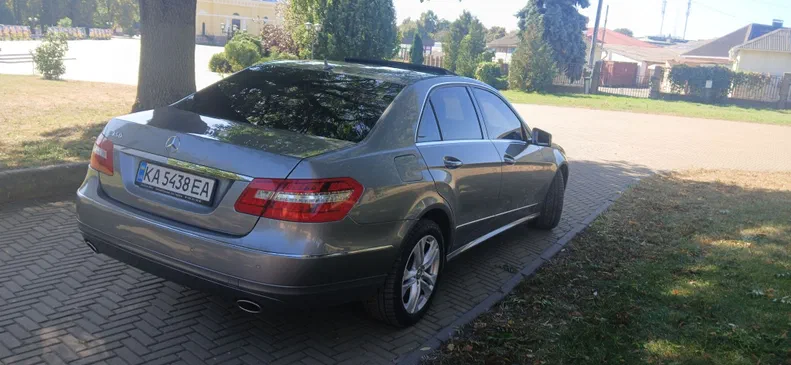 Mercedes-Benz E-Клас 2010 - 5