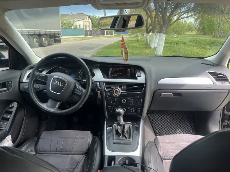 Audi A4 2011 - 9