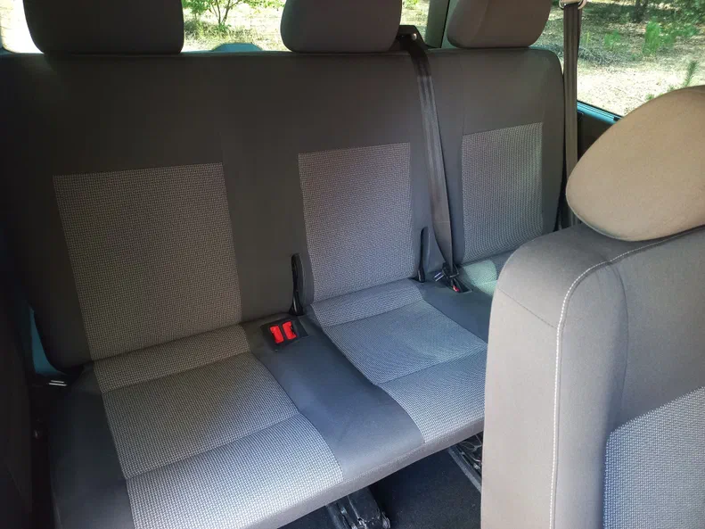 Volkswagen Caravelle 2010 - 13