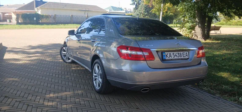 Mercedes-Benz E-Класс 2010