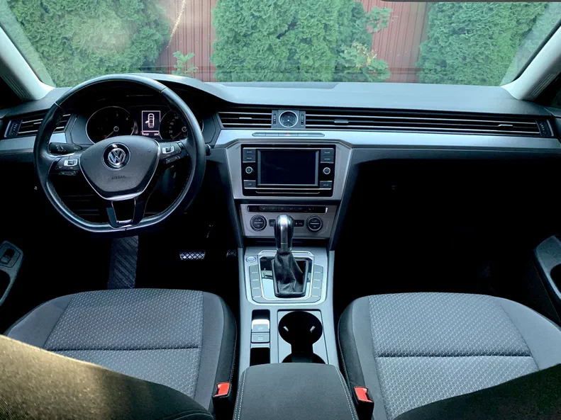Volkswagen Passat 2018 - 19